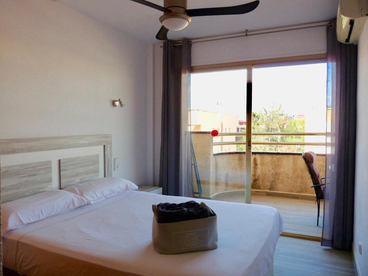 Apartamento Салоу Екстер'єр фото