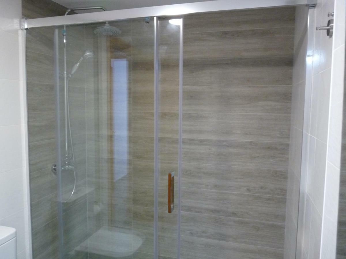 Apartamento Салоу Екстер'єр фото